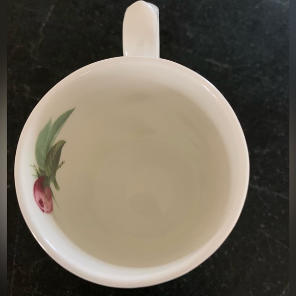 ROY KIRKHAM | “The Rose Collection” Fine Bone China Floral Mug. 2006 - Picture 6 of 9